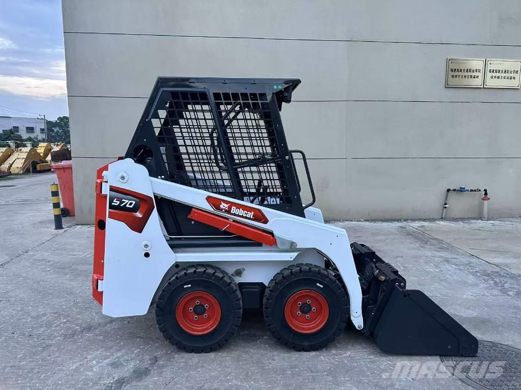 Bobcat S70 Šmykom riadené nakladače