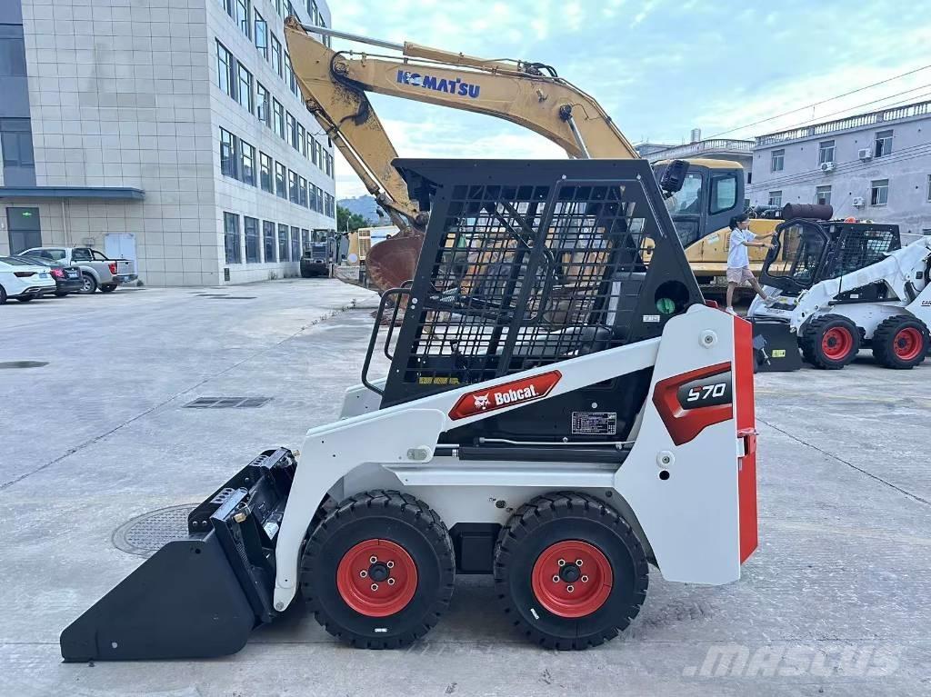 Bobcat S70 Šmykom riadené nakladače