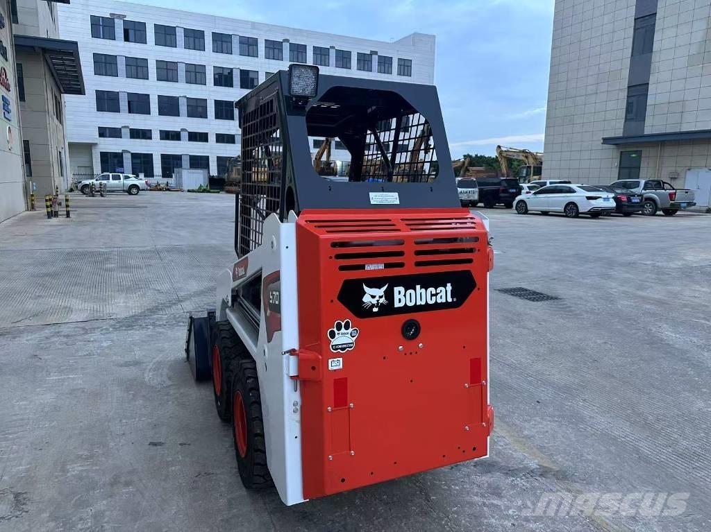 Bobcat S70 Šmykom riadené nakladače