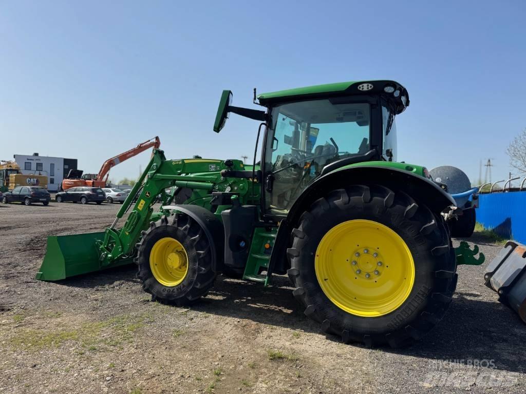 Jhon Deere 6R110 Traktory