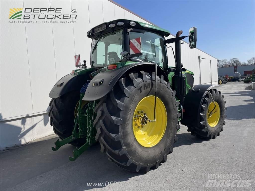 John Deere 6195R Traktory