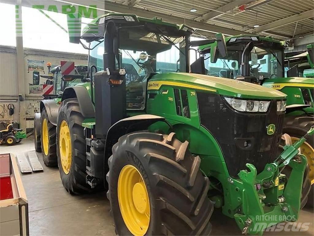 John Deere 7r 330 Traktory