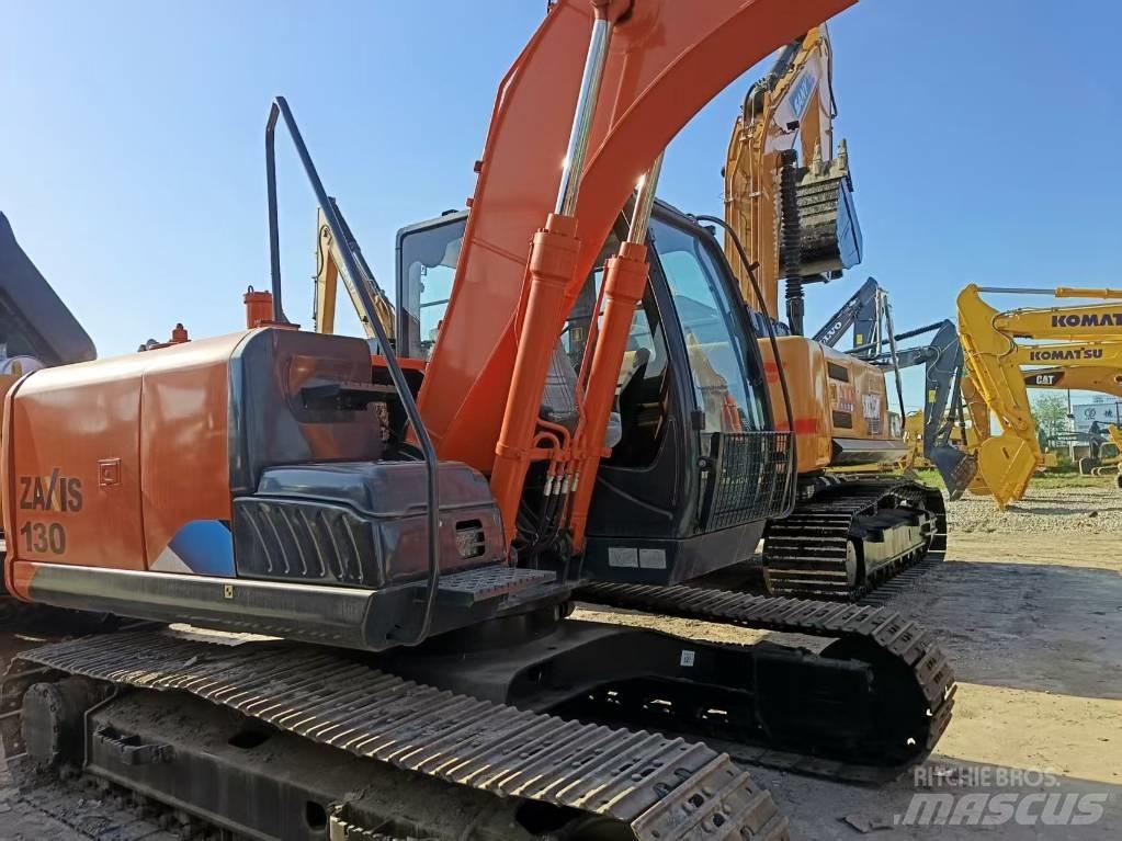 Hitachi ZX130-5A Pásové rýpadlá