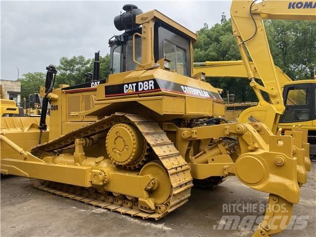 CAT D 8 R Pásové dozéry