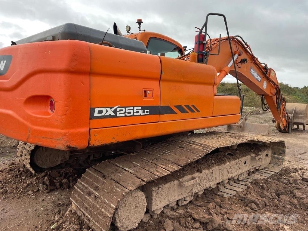 Doosan DX 255 LC Pásové rýpadlá