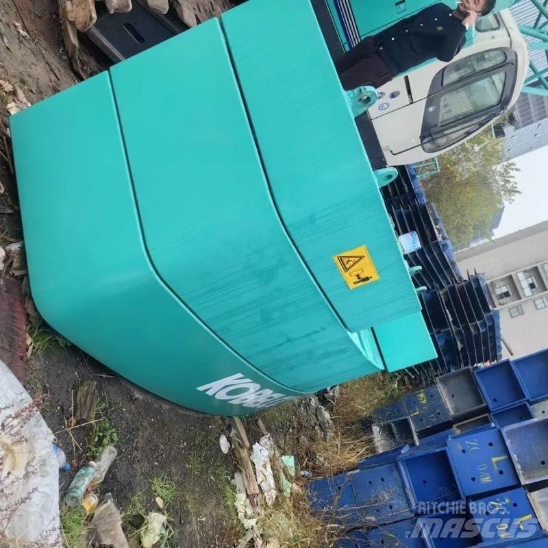 Kobelco 7080 Pásové žeriavy