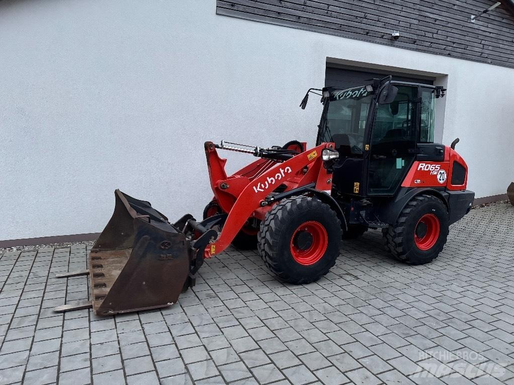 Kubota R 065 Kolesové nakladače