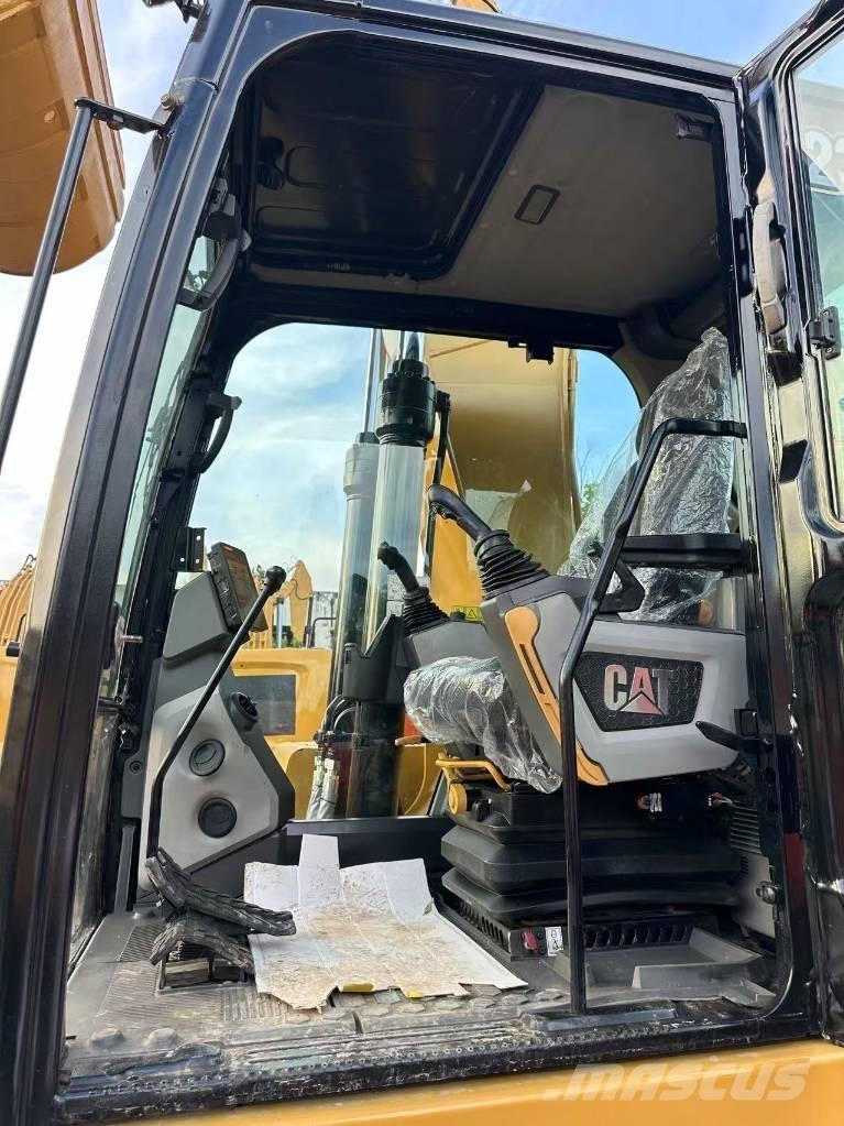 CAT 323 Pásové rýpadlá