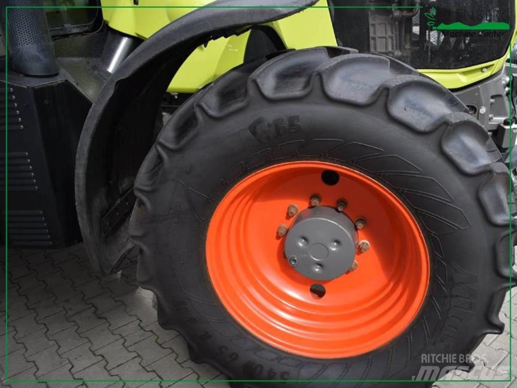 CLAAS Axion 810 Traktory