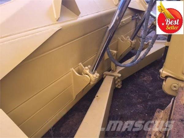 CAT D 6 R Pásové dozéry