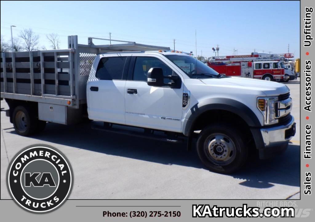 Ford F 550 XLT SD Plošinové nákladné automobily/nákladné automobily so sklápacími bočnicami