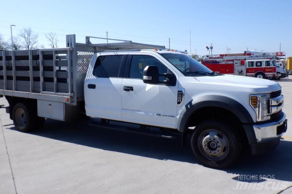 Ford F 550 XLT SD Plošinové nákladné automobily/nákladné automobily so sklápacími bočnicami