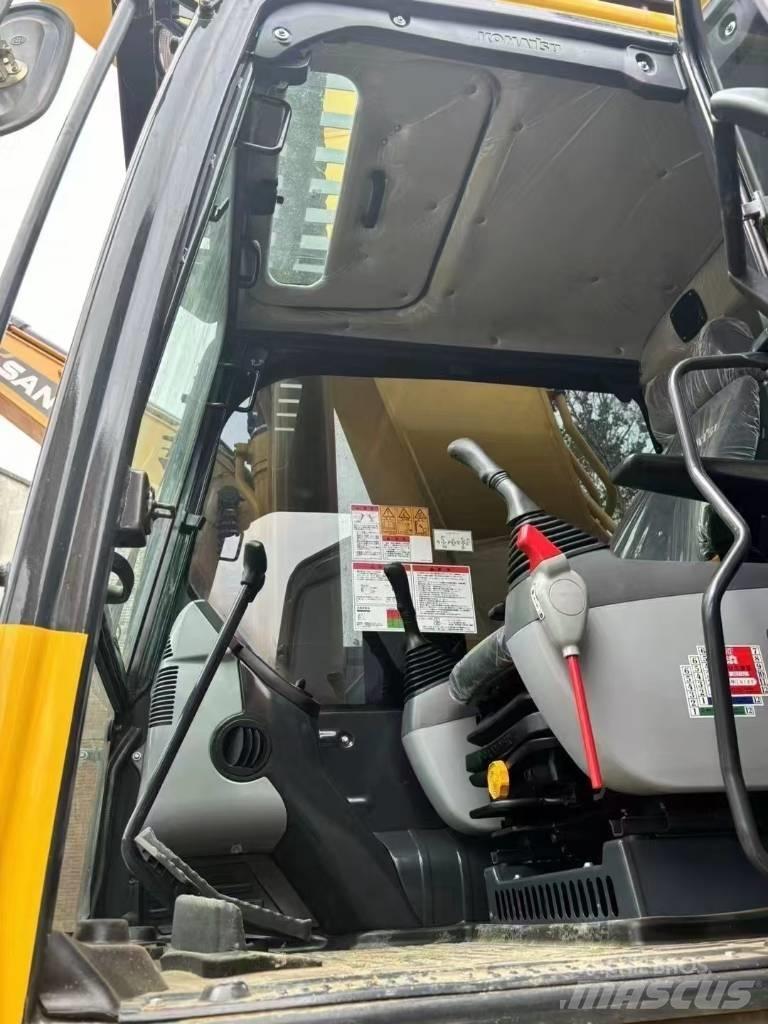 Komatsu 400-8 Pásové rýpadlá