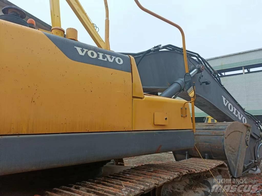 Volvo 480 Pásové rýpadlá