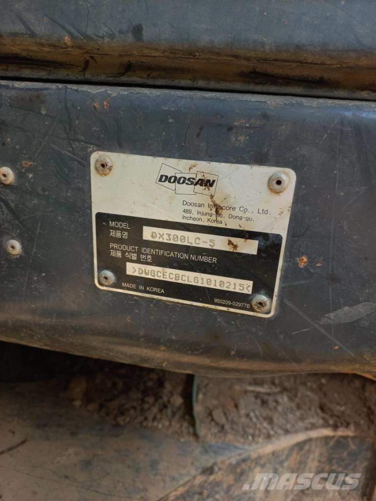 Doosan DX 300 LC-5 Pásové rýpadlá