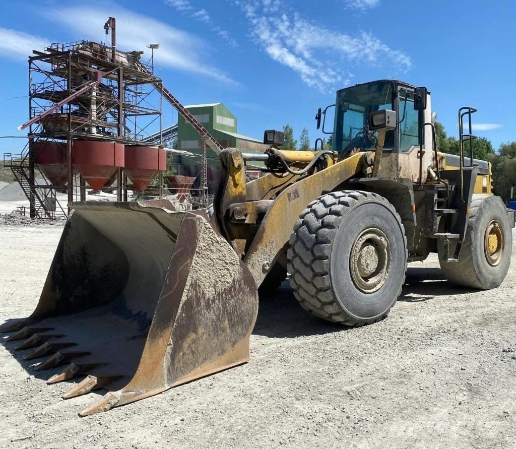 Komatsu WA 470-3 Kolesové nakladače