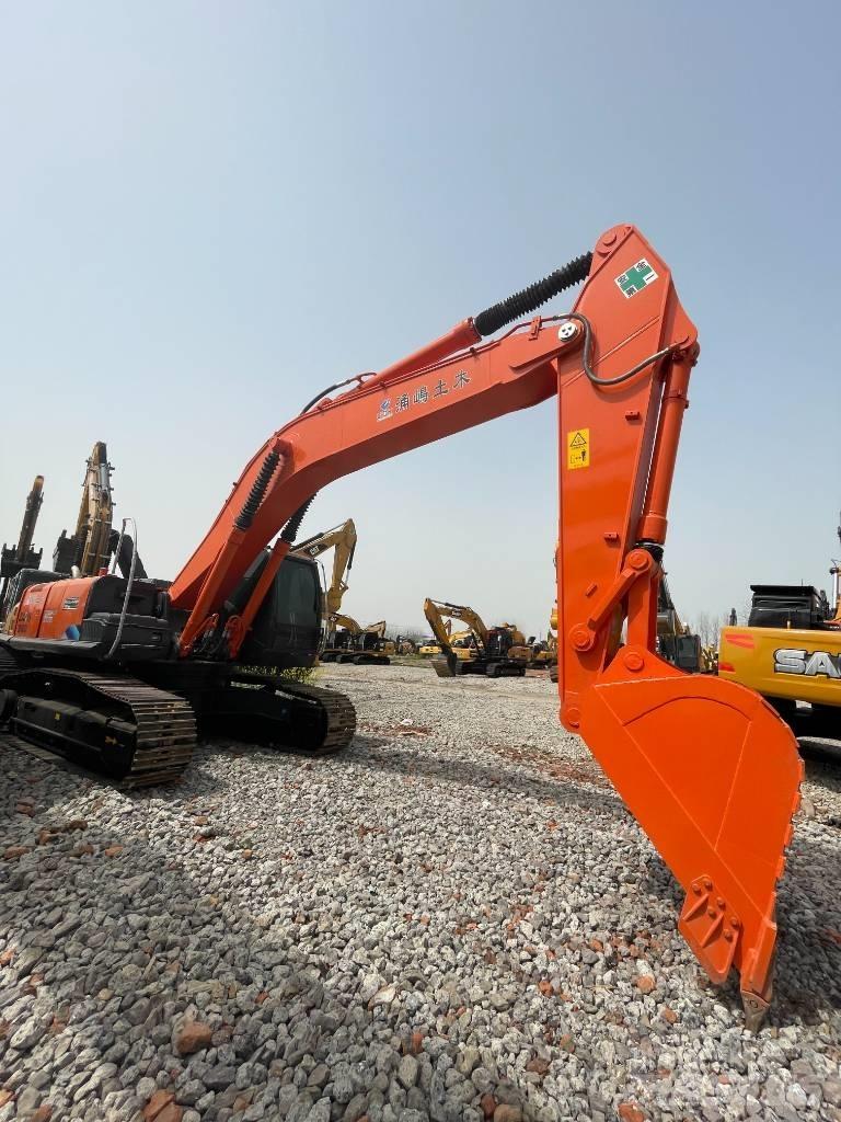 Hitachi ZX 360 Pásové rýpadlá