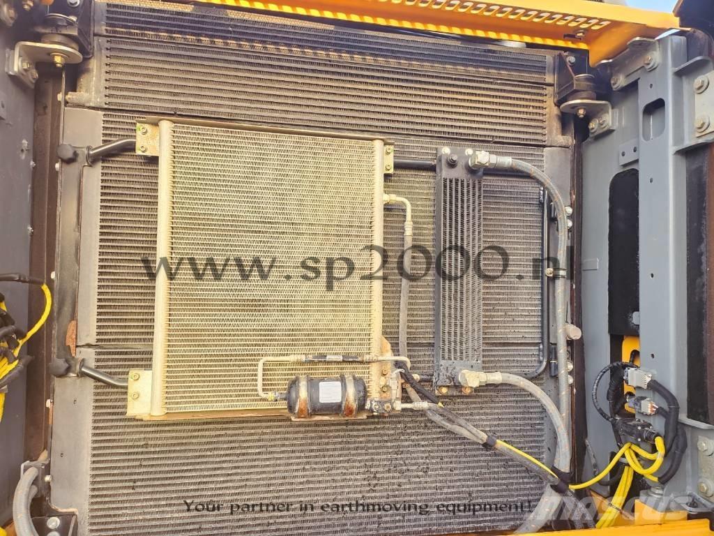 Liebherr R 936 LC Pásové rýpadlá