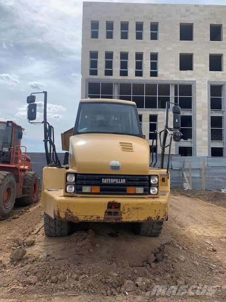 CAT 730 Kĺbové nákladné autá