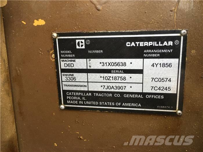 CAT D 6 D Pásové dozéry