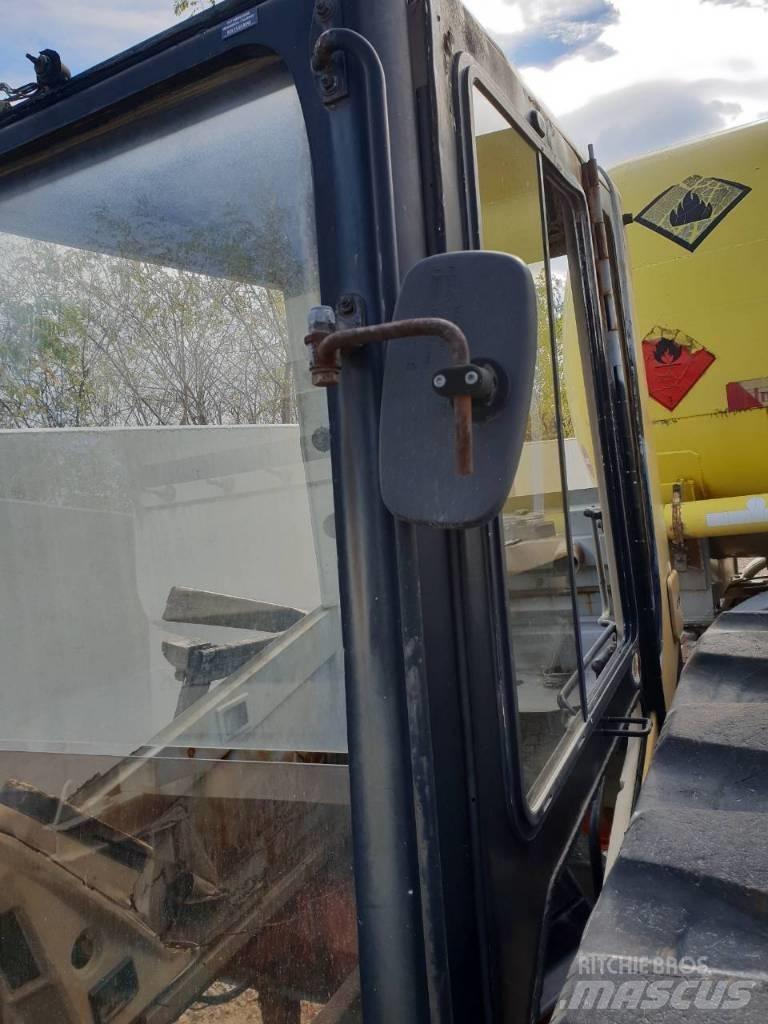 CAT 320B ali 320 Kabíny a interiér