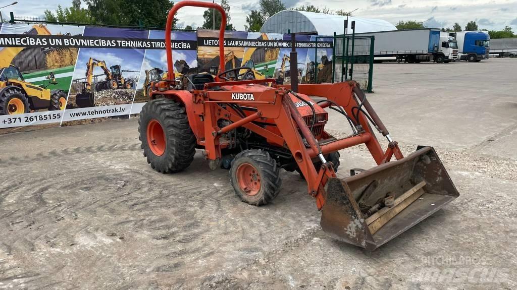 Kubota B 20 Traktory