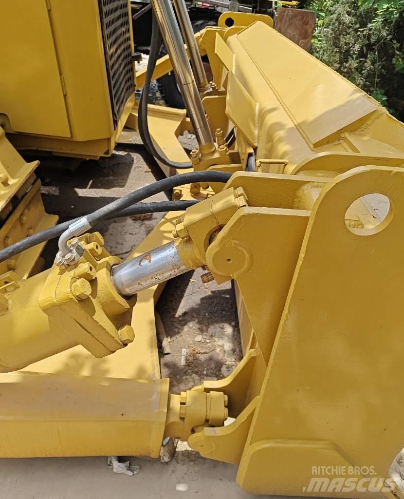 CAT D 7 G Pásové dozéry