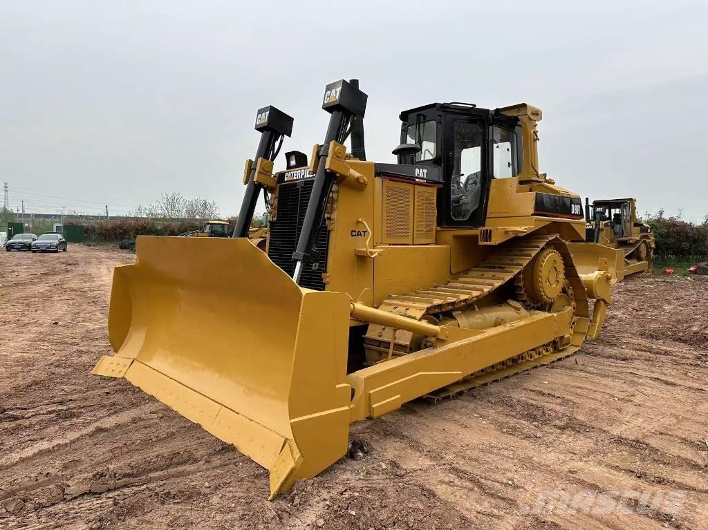 CAT D8R Pásové dozéry
