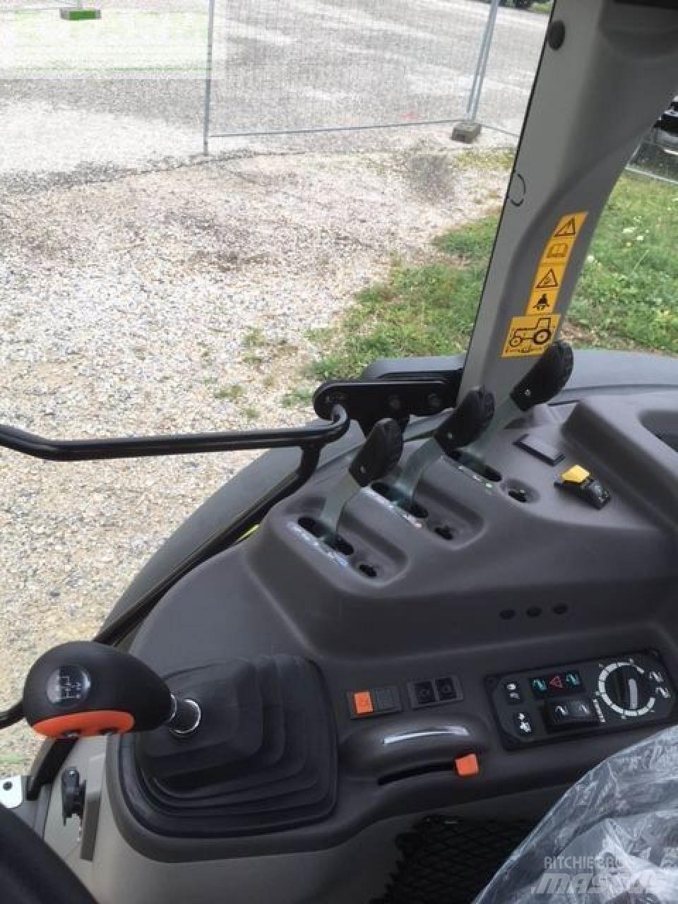 CLAAS axos 240 Traktory