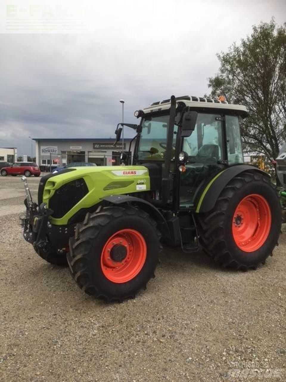 CLAAS axos 240 Traktory