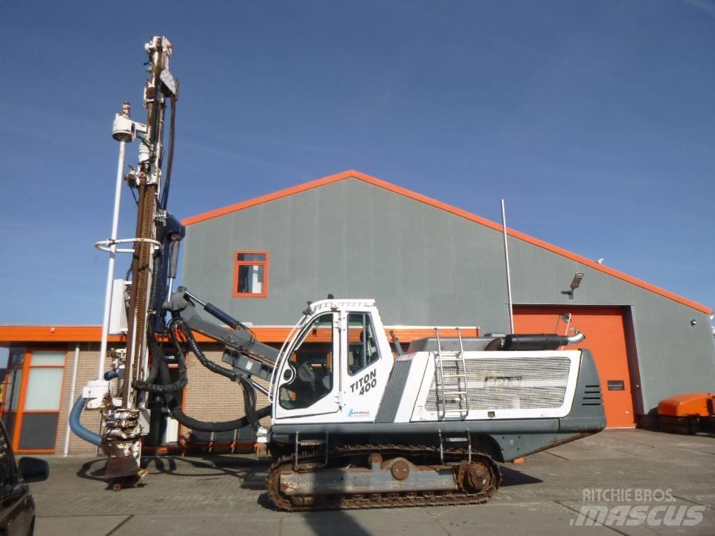 Sandvik Titon 400 Veľké vŕtacie stroje