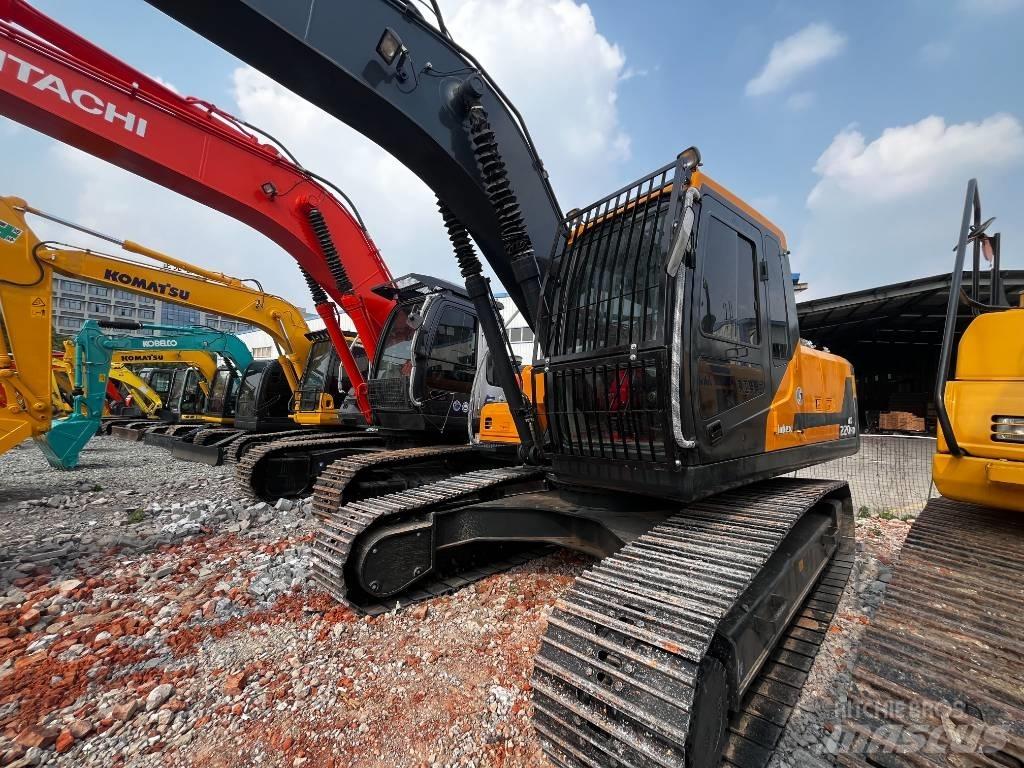 Hyundai HX 220 Pásové rýpadlá