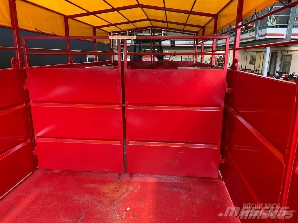 Dinapolis TRV 635 Prívesy na prepravu zvierat