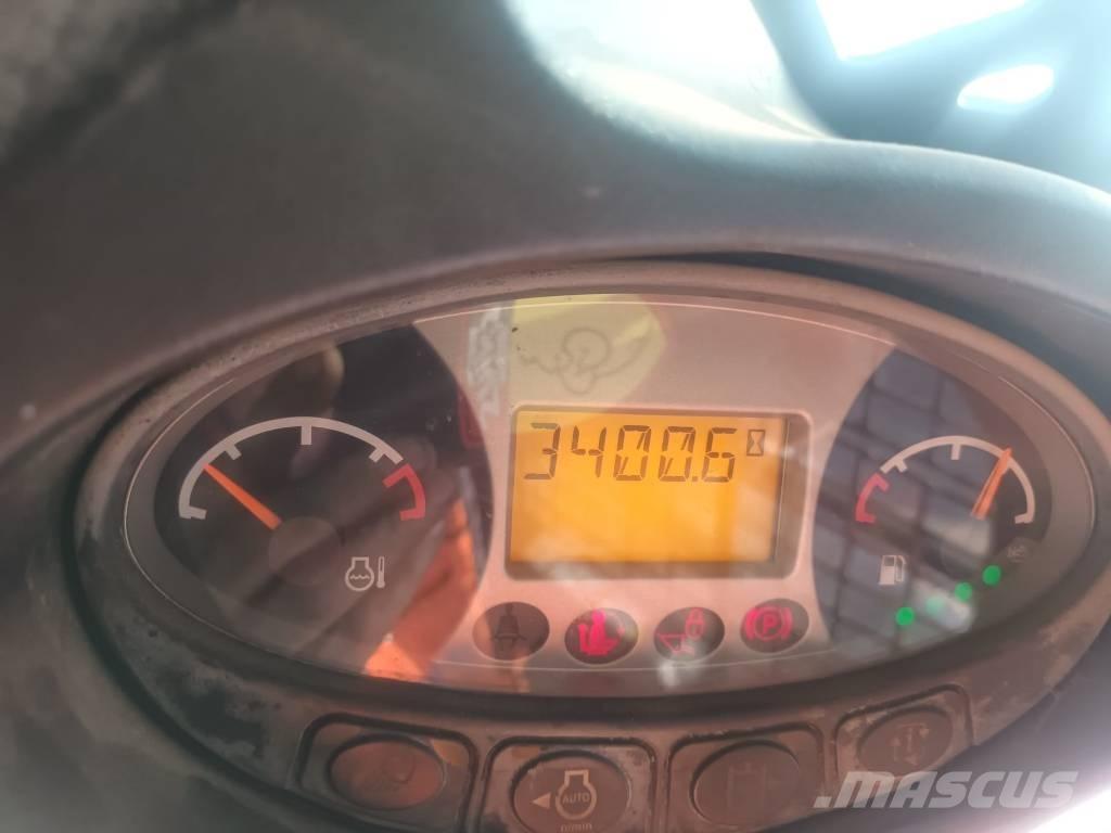Bobcat S 770 Šmykom riadené nakladače