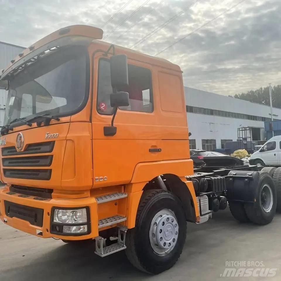 Shacman F3000 6X4 Ťahače