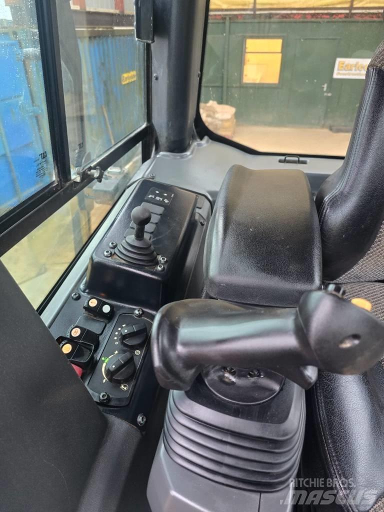 CAT D 6 K 2 LGP Pásové dozéry