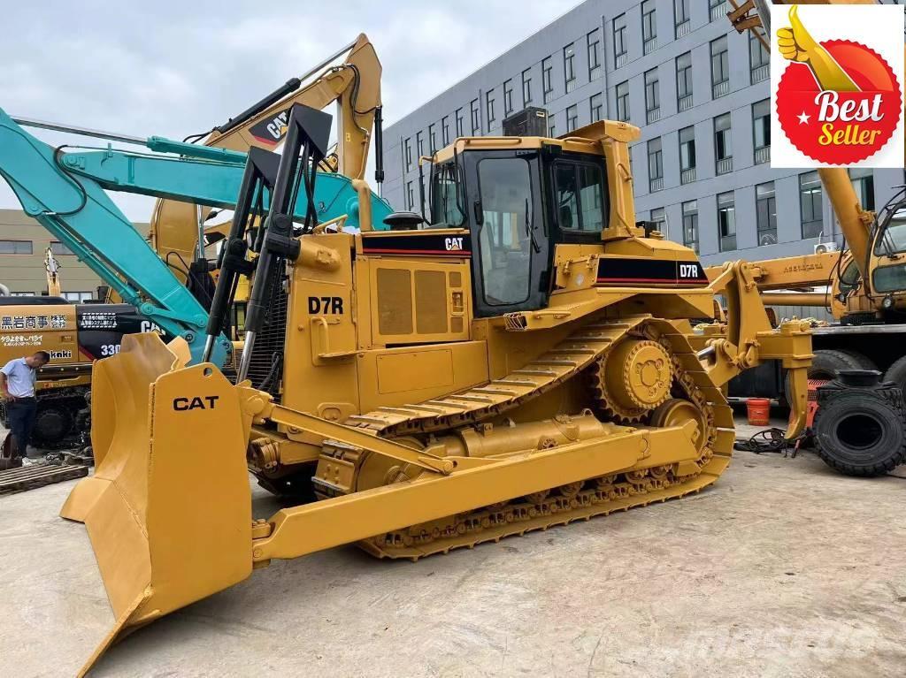 CAT D 7 R Pásové dozéry