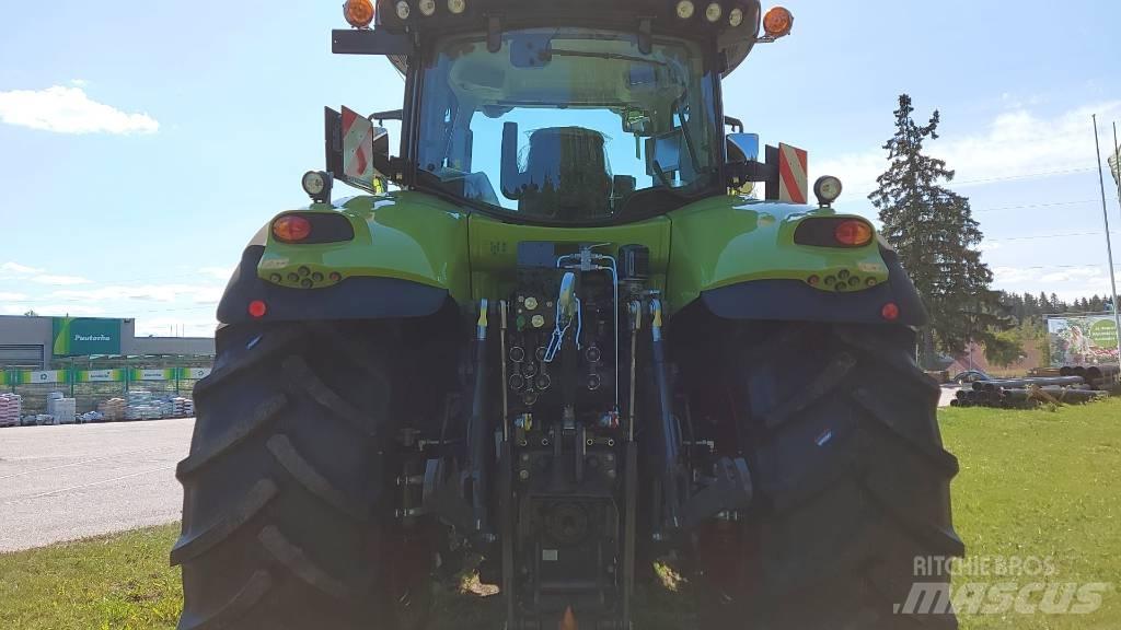 CLAAS Axion 810 Traktory
