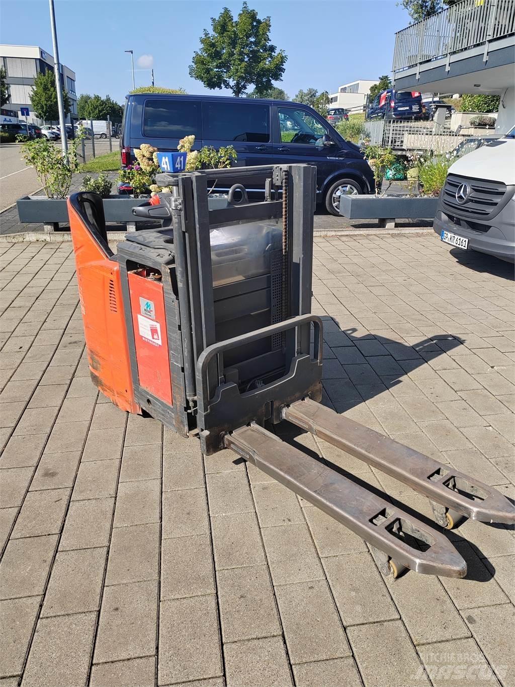 Linde L12 LHP SP Ručne vedené vysokozdvižné vozíky