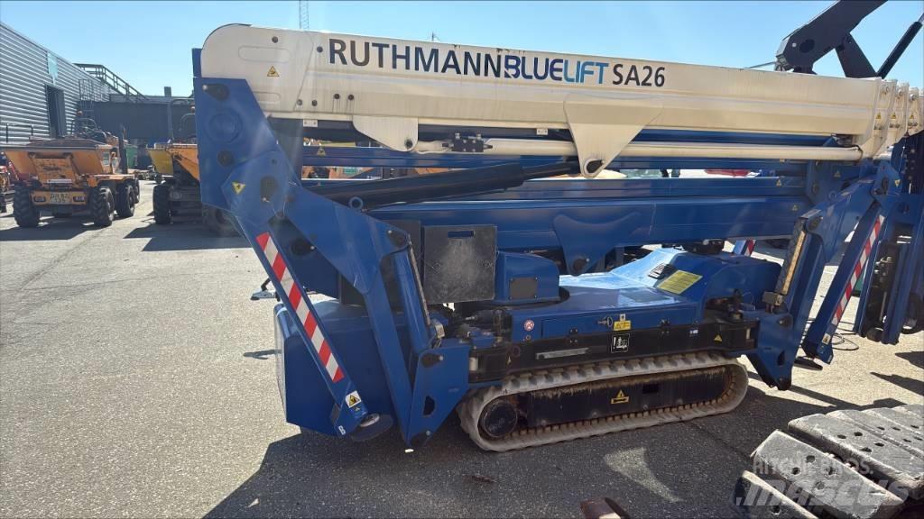 Bluelift SA26 Kompaktné samohybné kĺbové plošiny