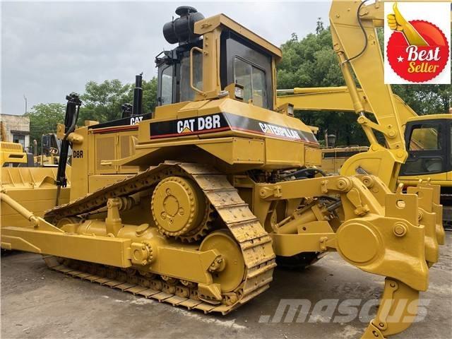 CAT D 8 R Pásové dozéry