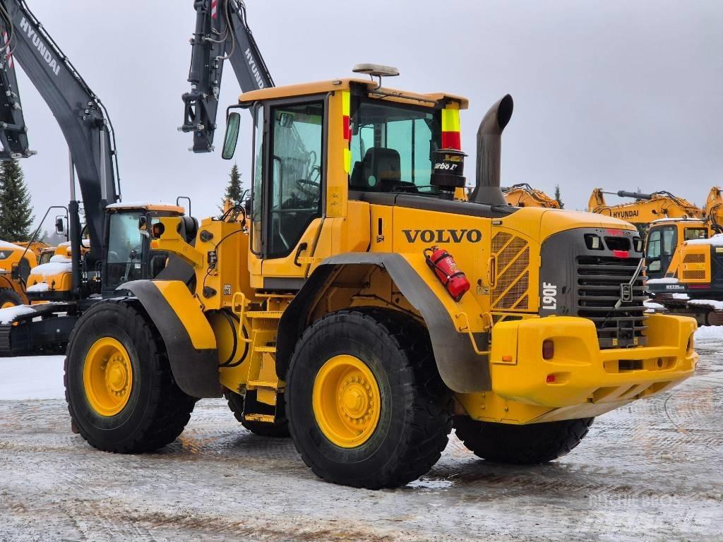Volvo L 90 F Kolesové nakladače
