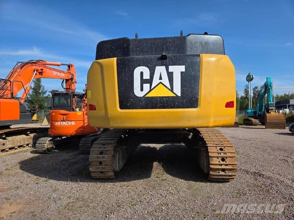 CAT 352 F Pásové rýpadlá