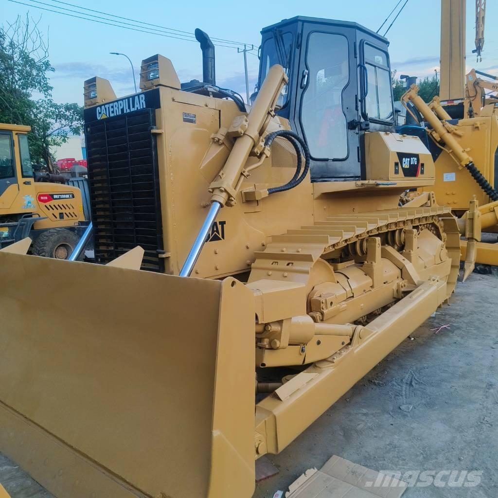 CAT D 7 G Pásové dozéry