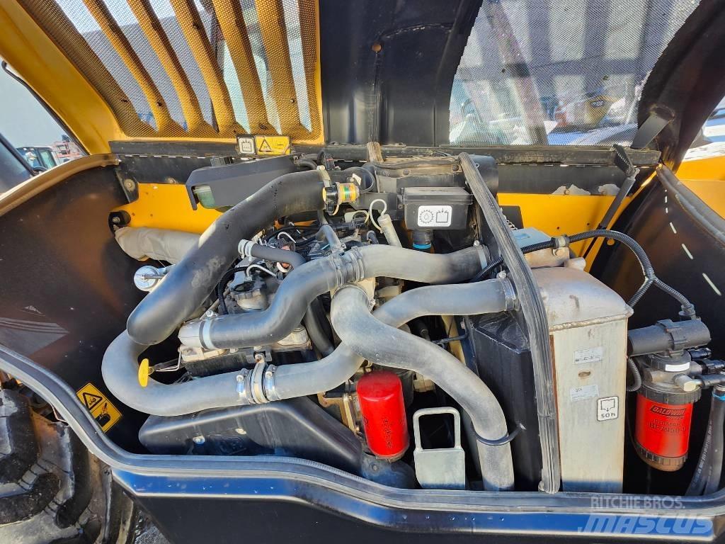 JCB 507-42 Teleskopické manipulátory