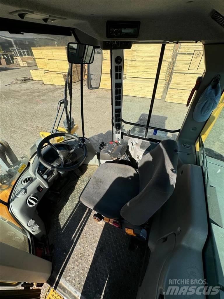 Volvo L 60 F Kolesové nakladače