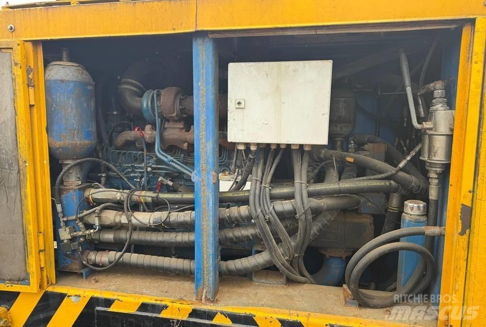 Junttan 10BCU Hydraulické baranidlá na zatĺkanie pilotov