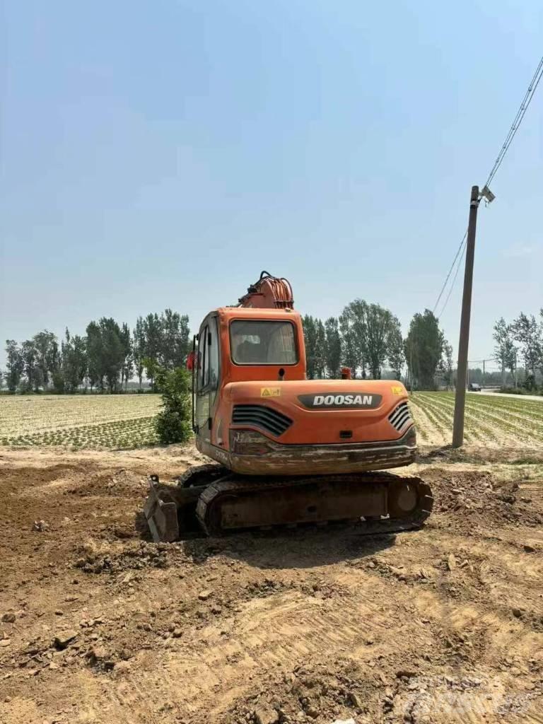 Doosan DX 75-9 Pásové rýpadlá