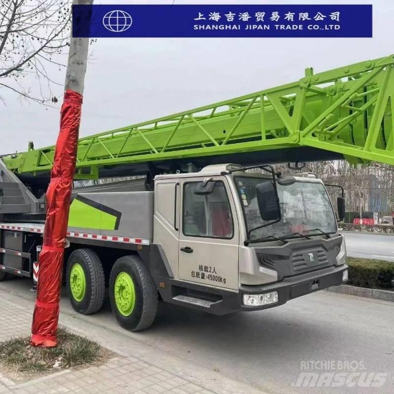 Zoomlion QY 70 V Univerzálne terénne žeriavy