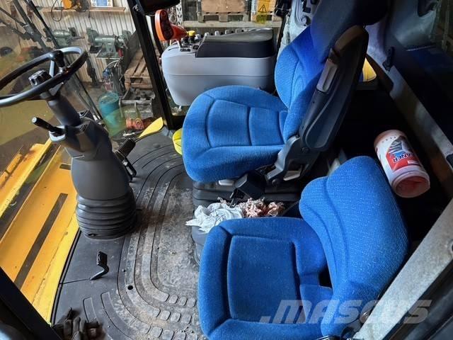 New Holland CX 8080 Kombinované zberacie stroje